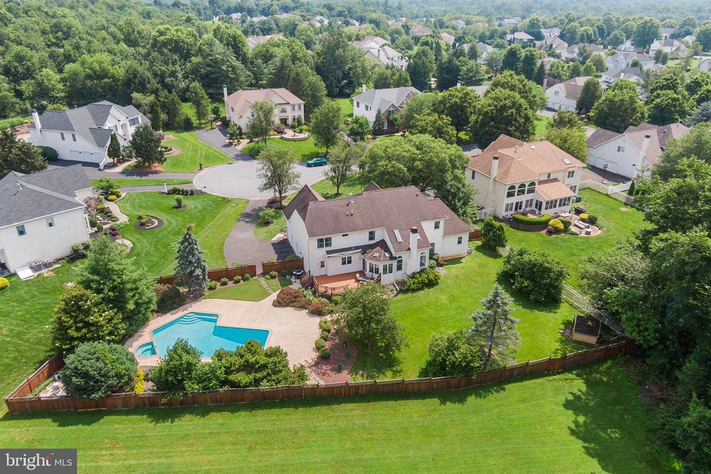 19 Saratoga Ct