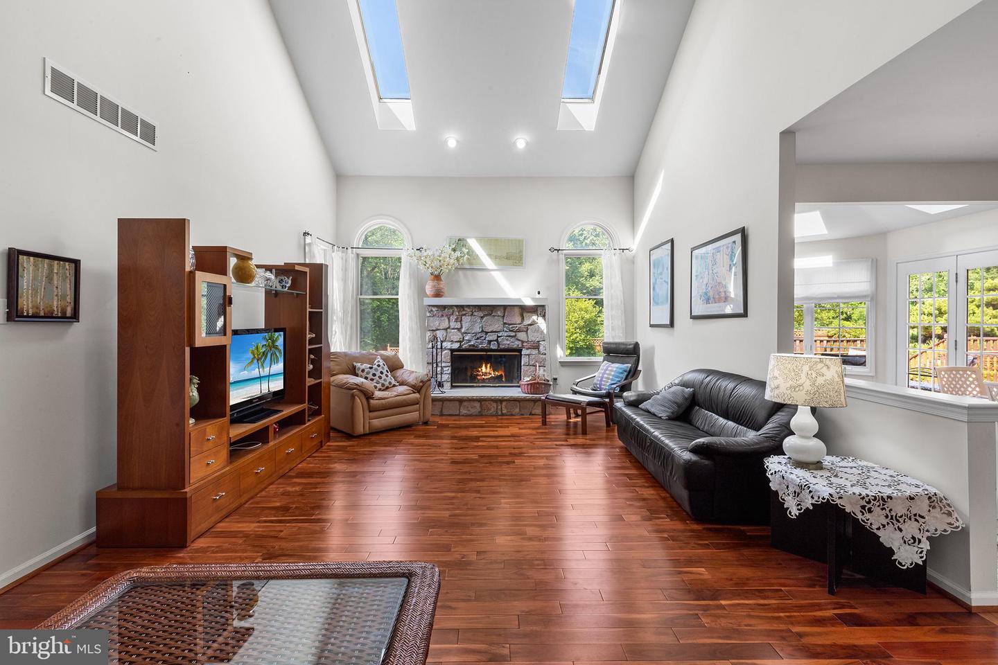 19 Saratoga Ct
