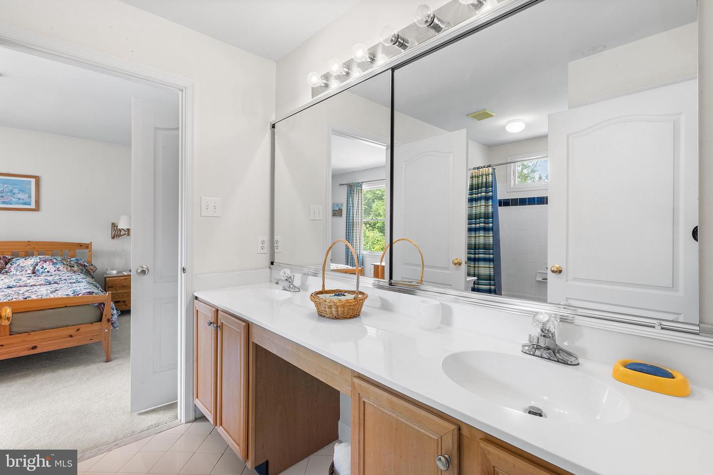 19 Saratoga Ct