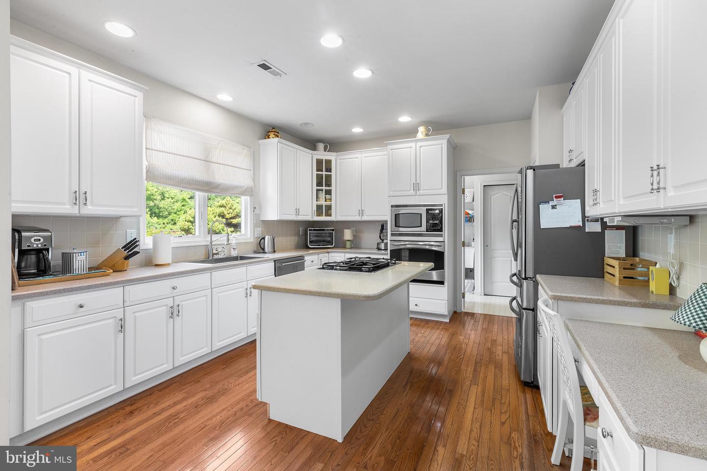 19 Saratoga Ct