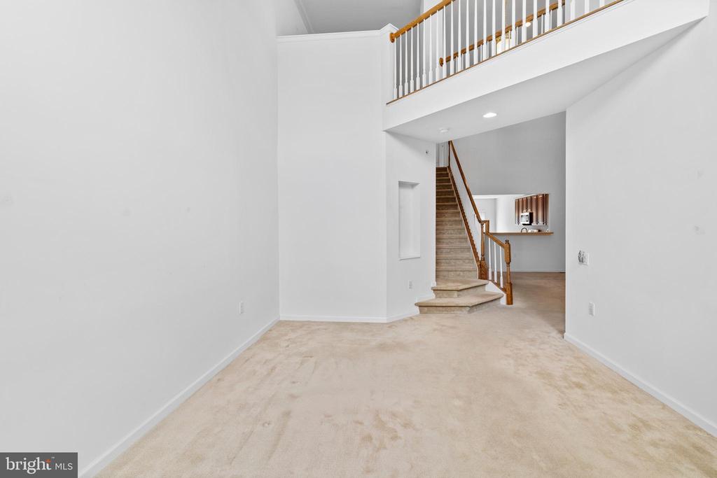 815 Geranium Dr