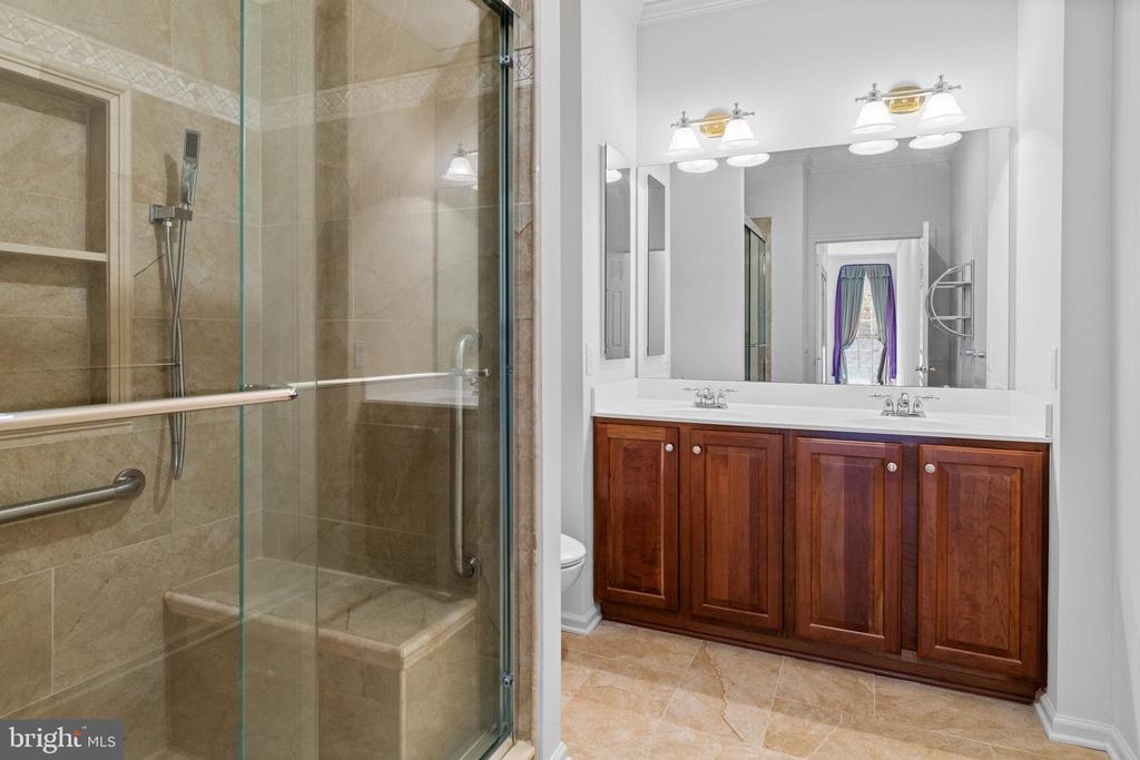 815 Geranium Dr