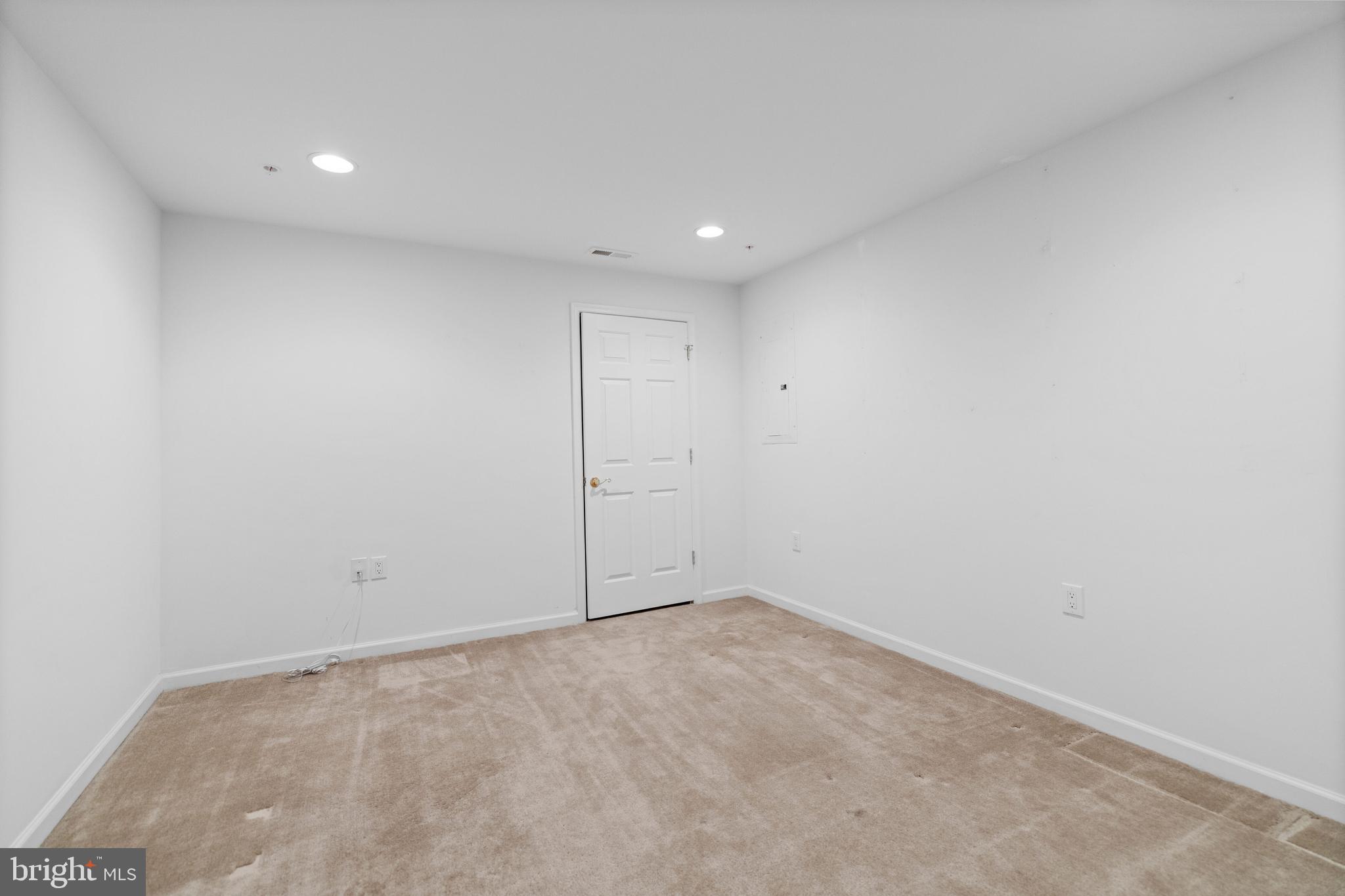 815 Geranium Dr