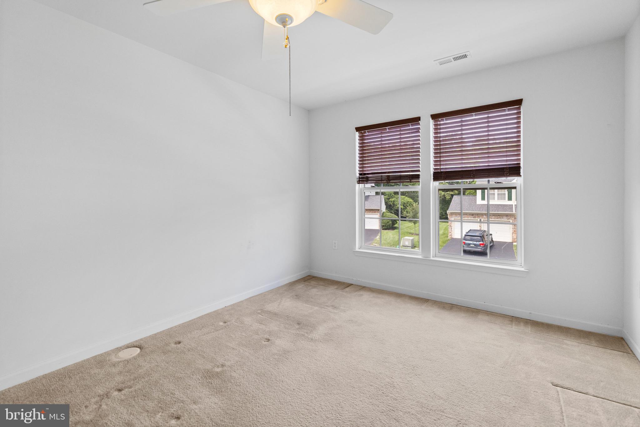 815 Geranium Dr