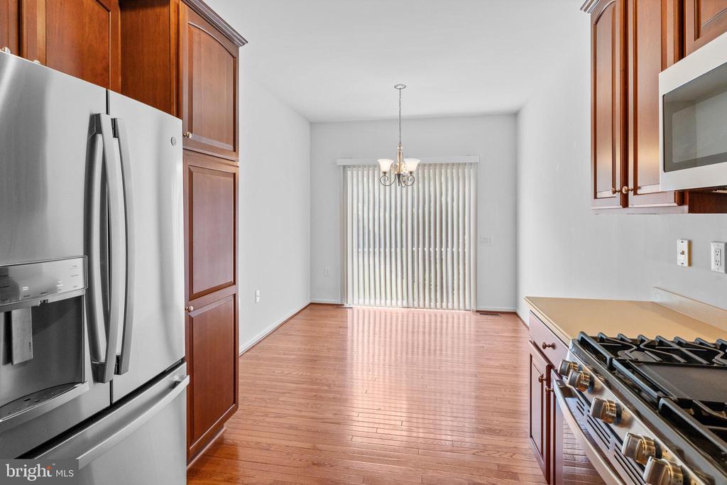 815 Geranium Dr