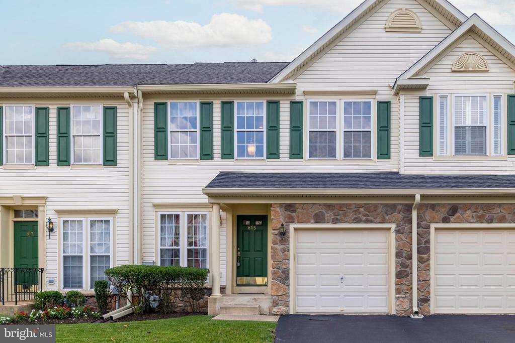 815 Geranium Dr