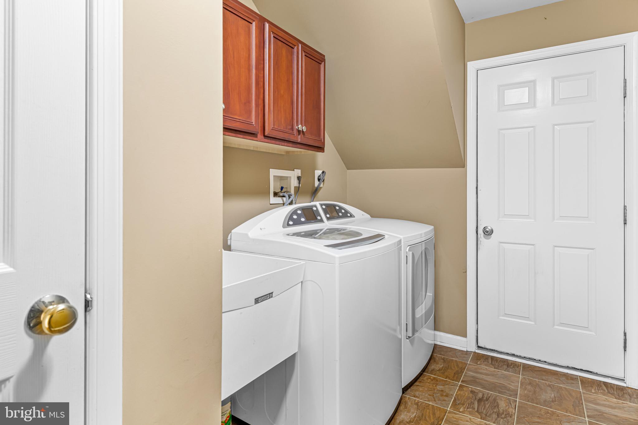 3772 POWDER HORN DRIVE