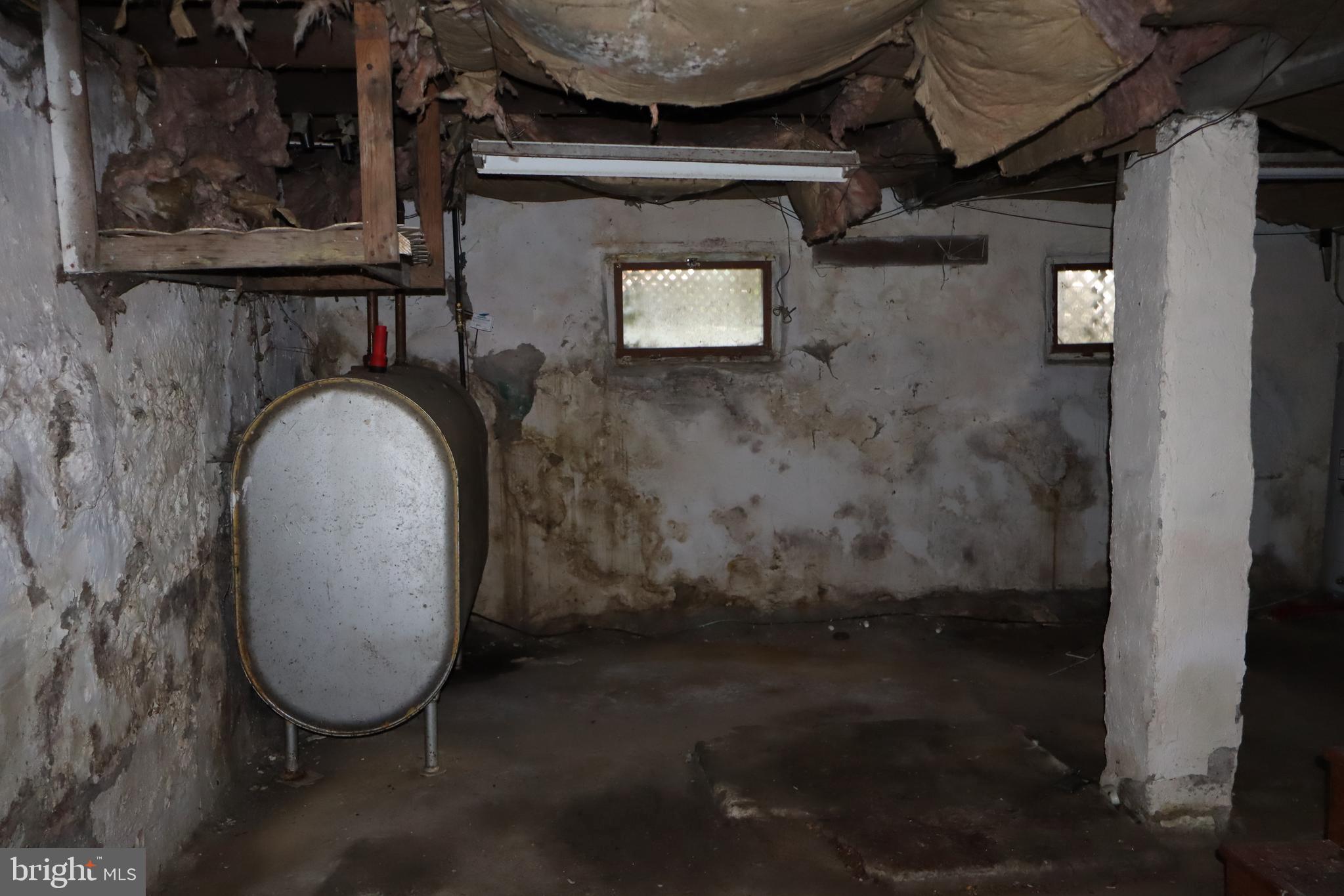 1524 HIGHLAND AVENUE