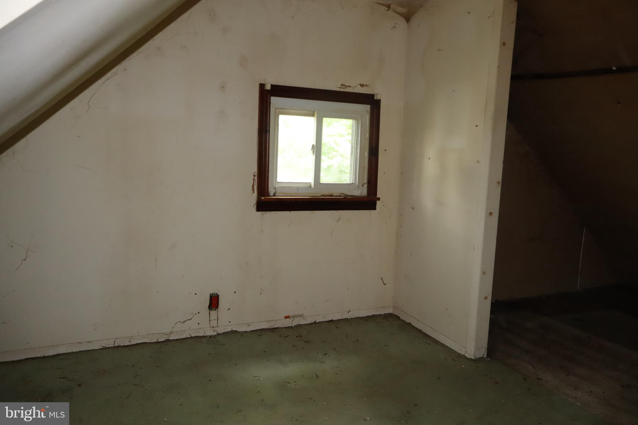 1524 HIGHLAND AVENUE