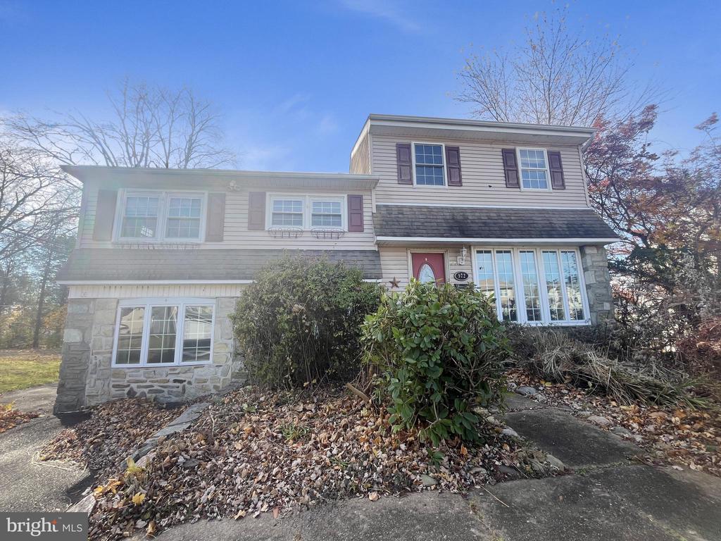 972 WINDSOR ROAD