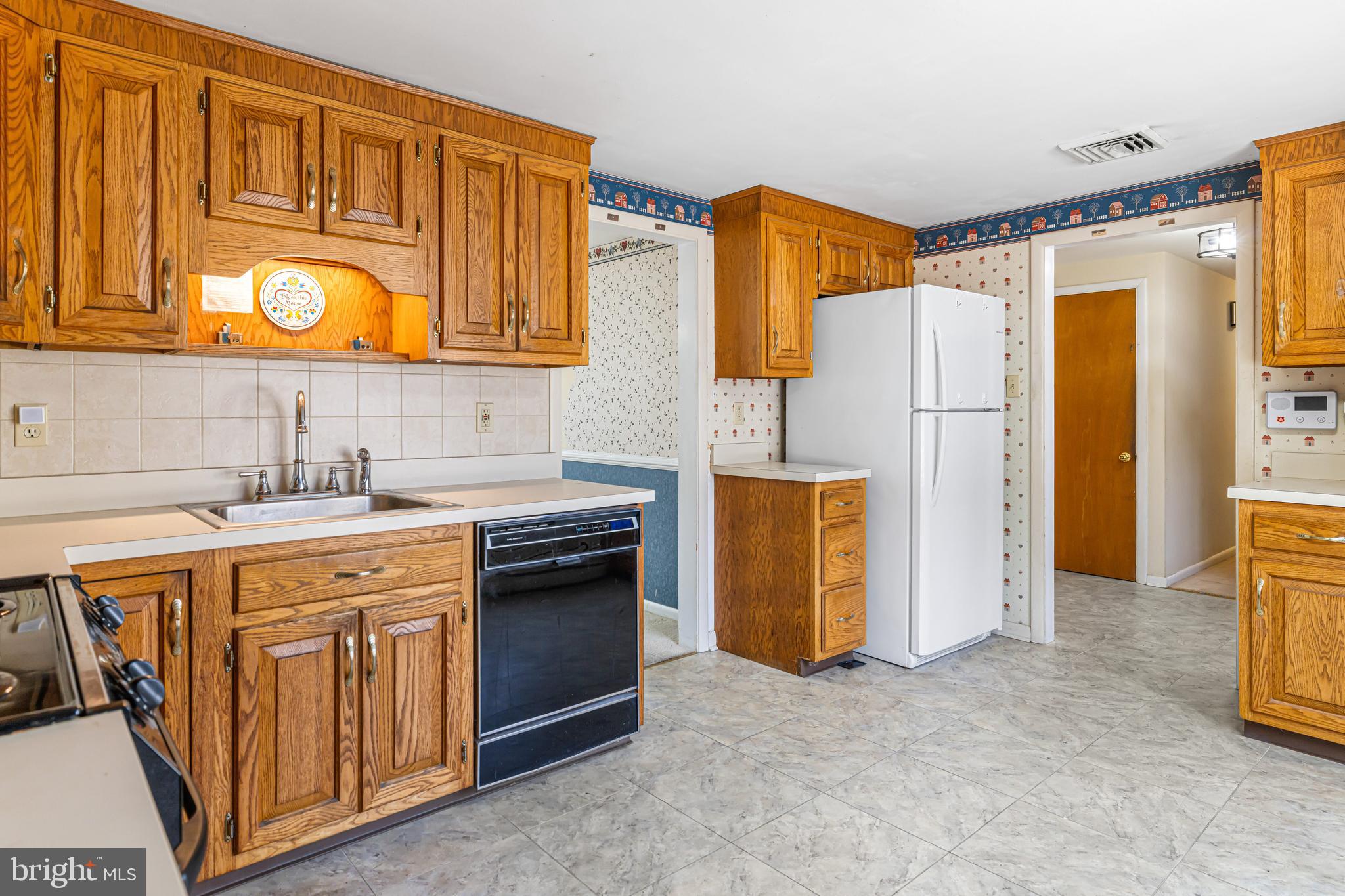 2091 MEETINGHOUSE ROAD
