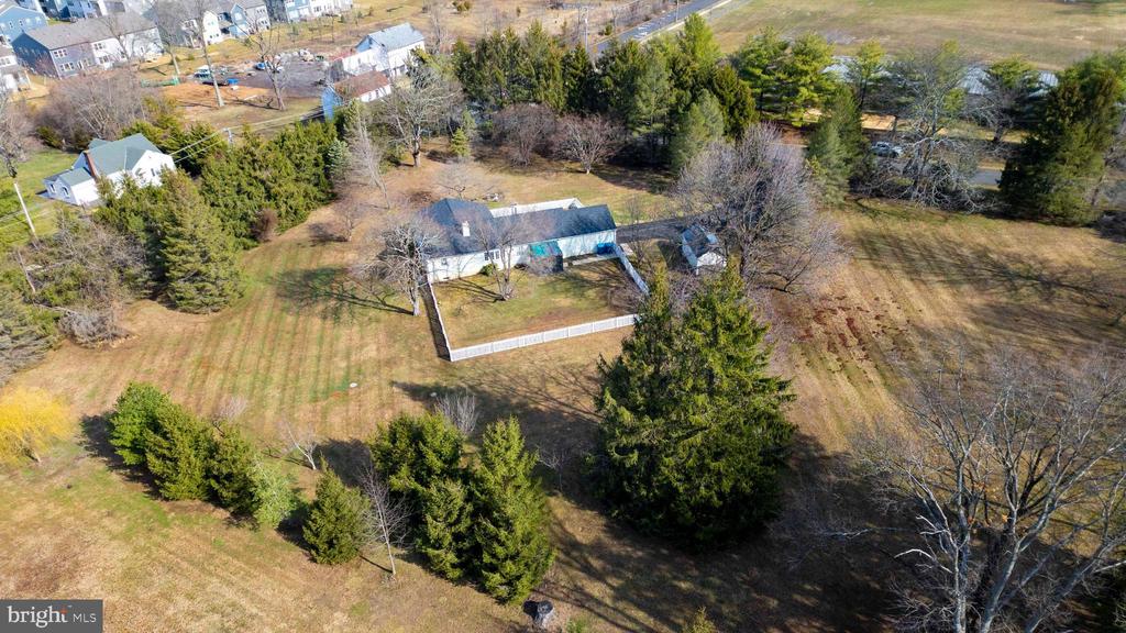 2091 MEETINGHOUSE ROAD