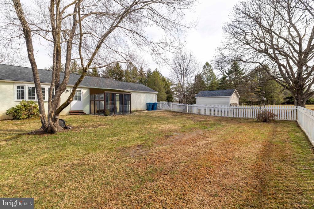 2091 MEETINGHOUSE ROAD