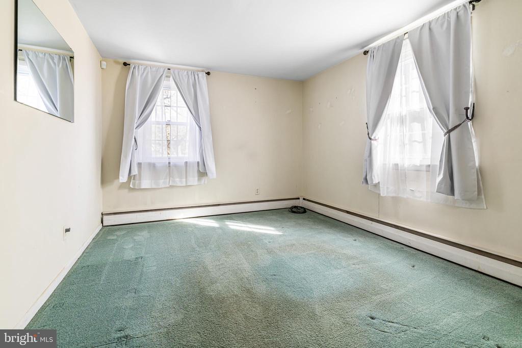 2091 MEETINGHOUSE ROAD