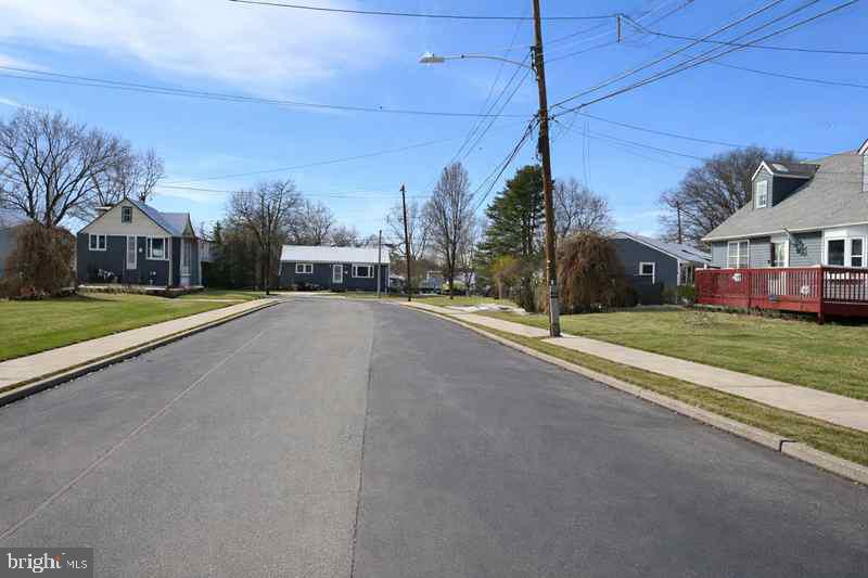 11 CAROLINA AVENUE