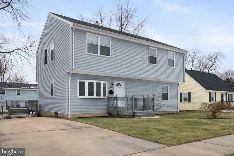 11 CAROLINA AVENUE