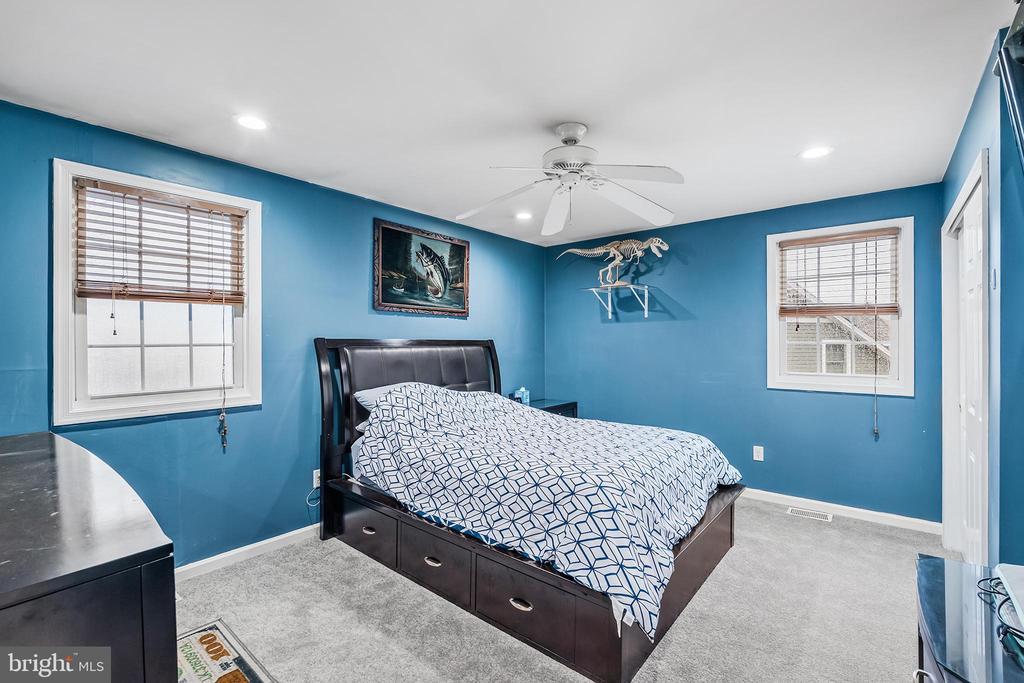 541 STANFORD ROAD