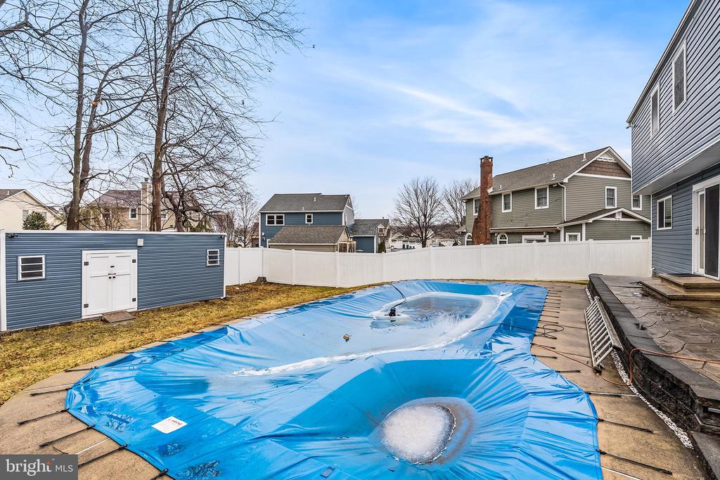 541 STANFORD ROAD