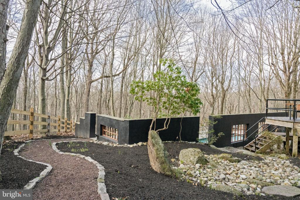 2905 ASH MILL ROAD