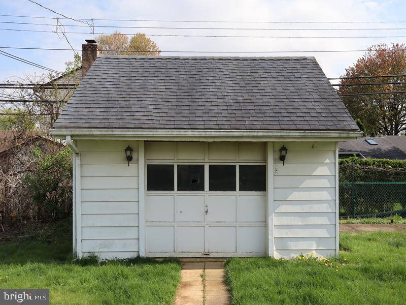 684 AUSTIN DRIVE