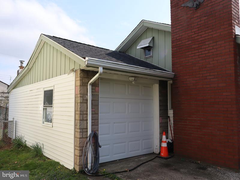 684 AUSTIN DRIVE