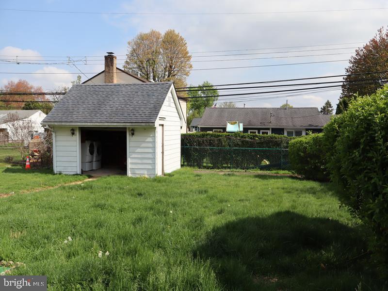 684 AUSTIN DRIVE