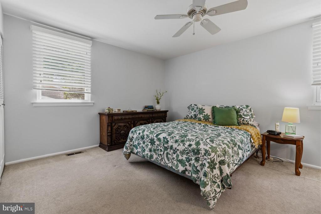 3271 CLARIDGE ROAD