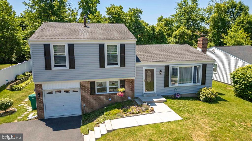 3271 CLARIDGE ROAD