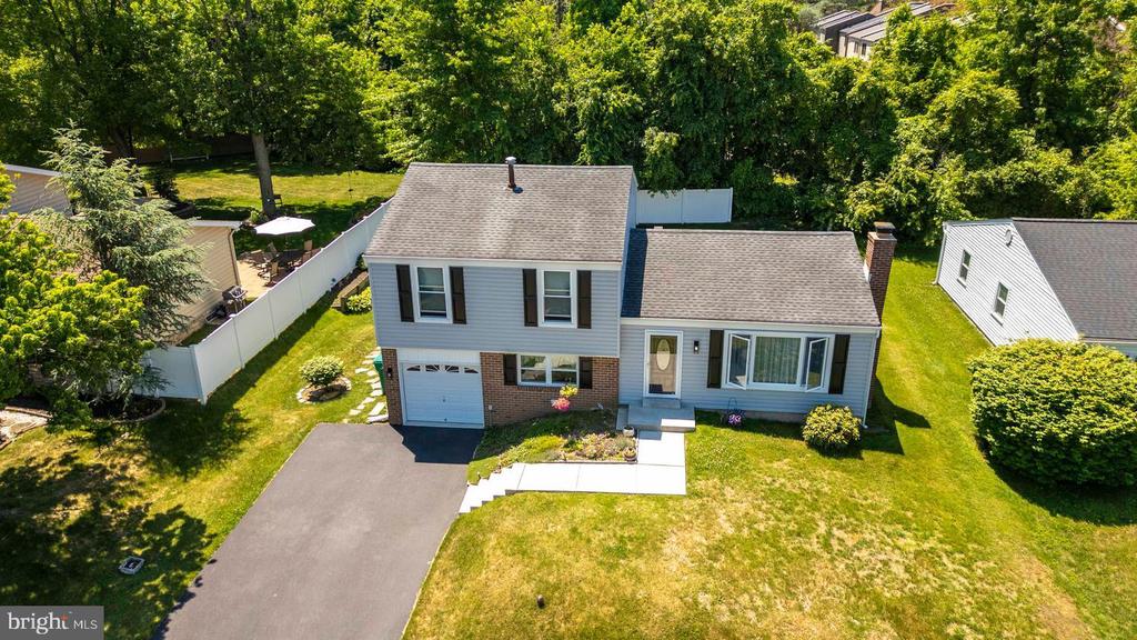 3271 CLARIDGE ROAD