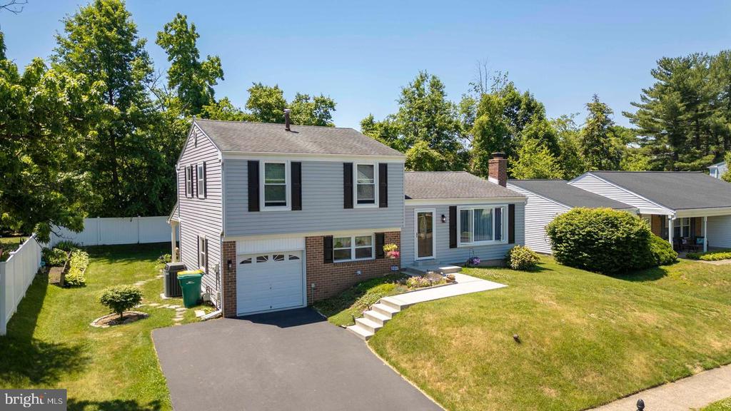 3271 CLARIDGE ROAD