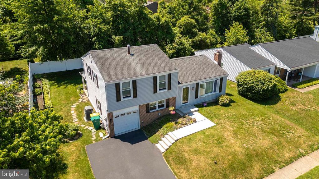 3271 CLARIDGE ROAD