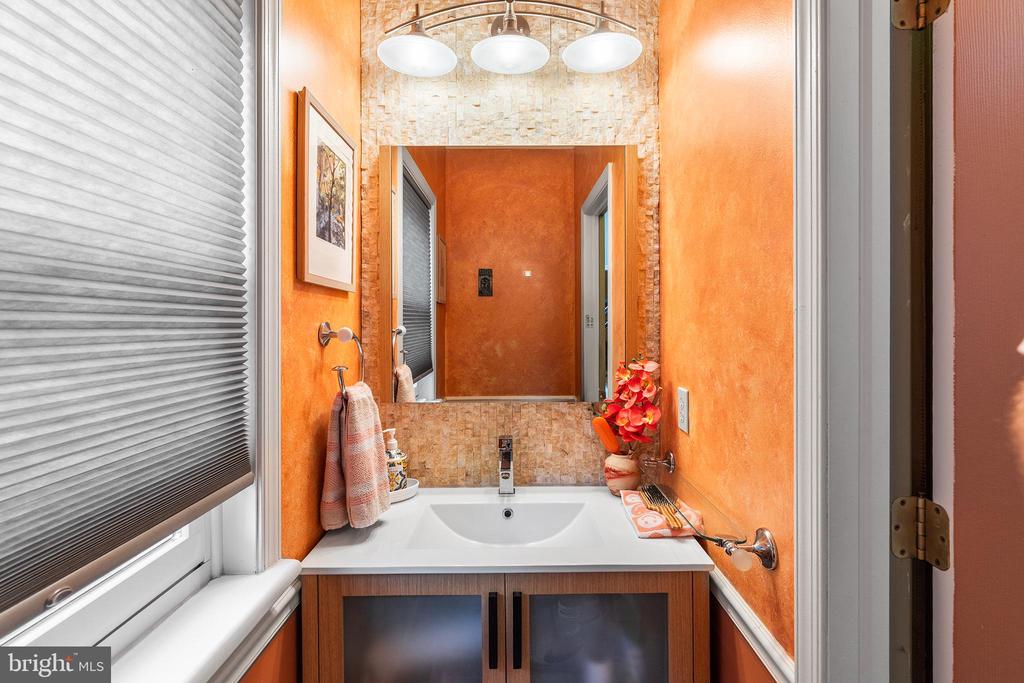 217 WAYSIDE DRIVE