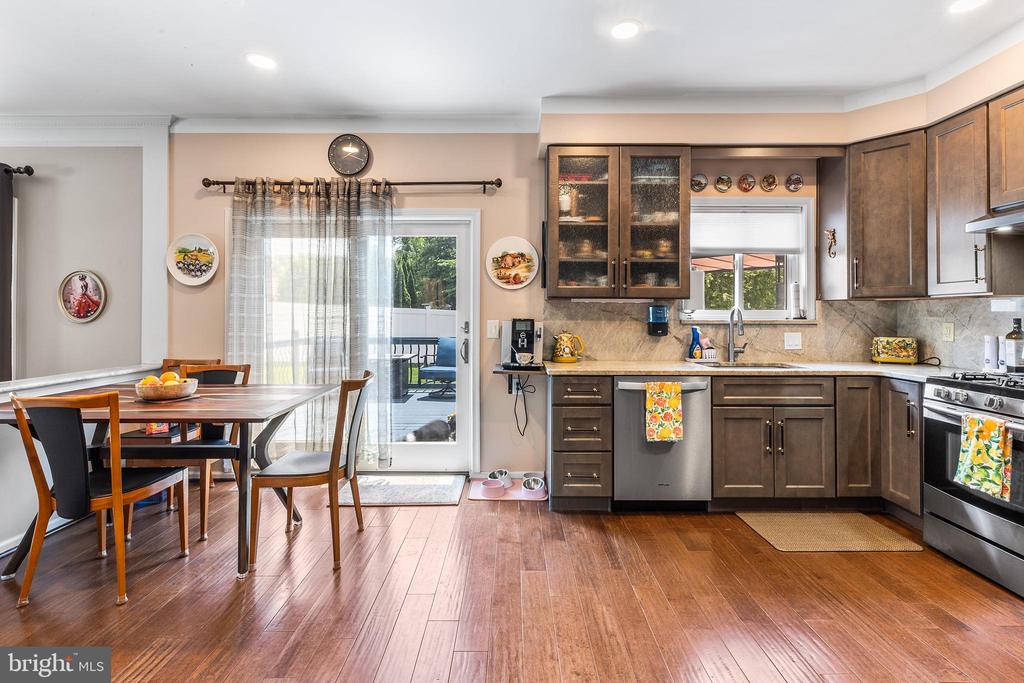 217 WAYSIDE DRIVE