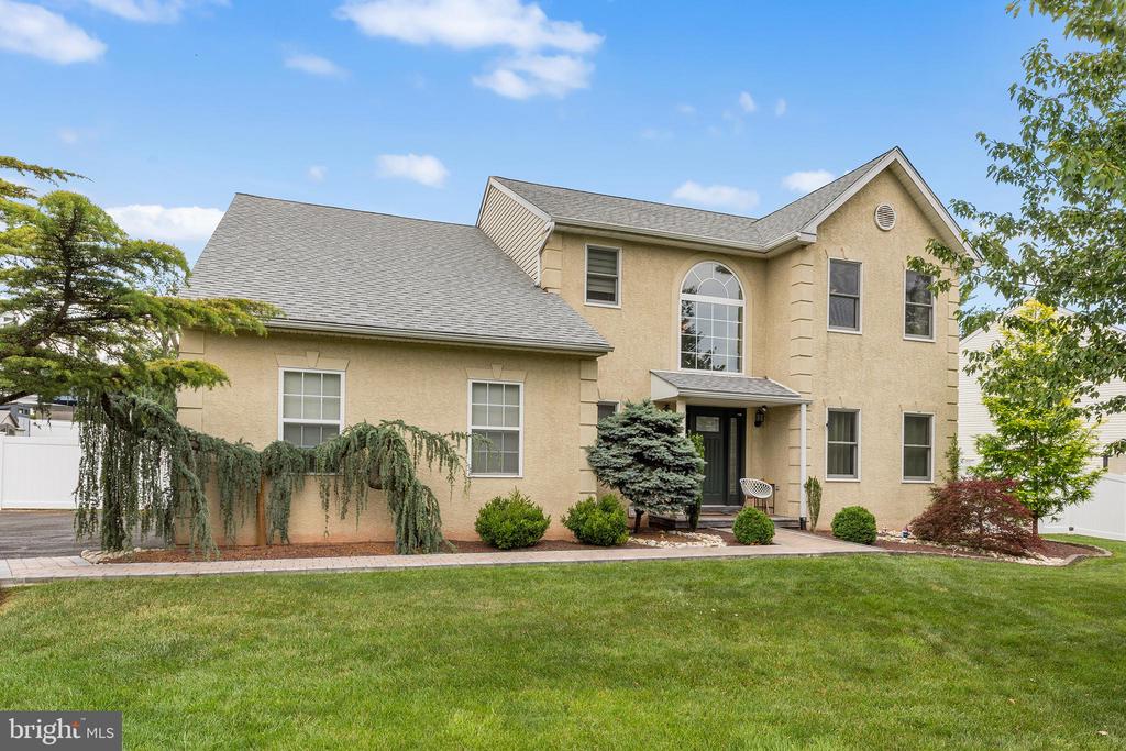 217 WAYSIDE DRIVE