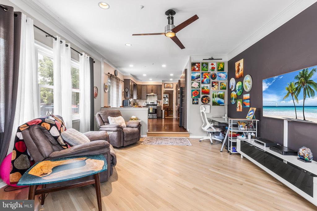 217 WAYSIDE DRIVE
