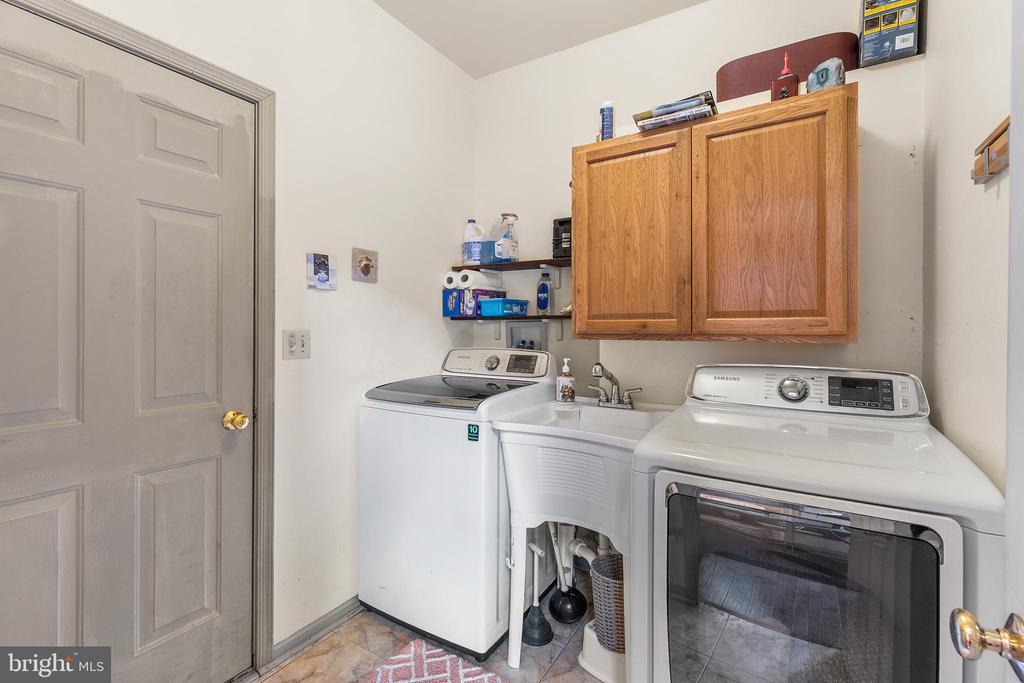 217 WAYSIDE DRIVE