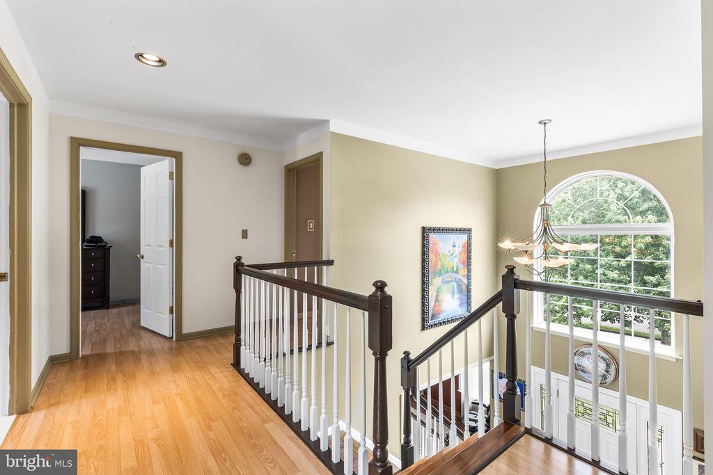 217 WAYSIDE DRIVE