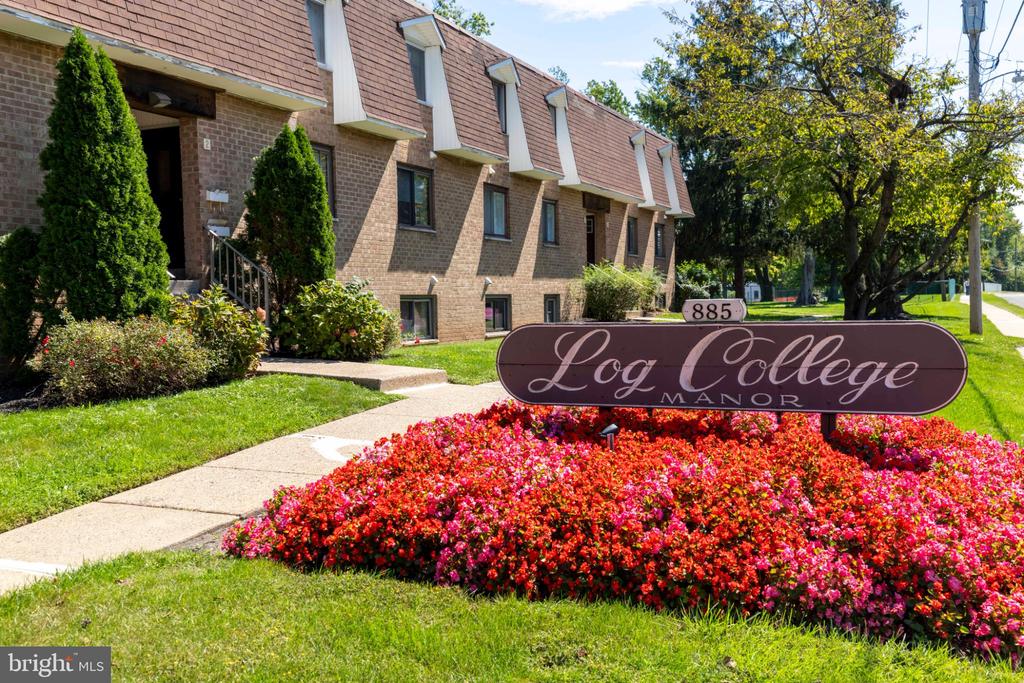 885 YORK ROAD Unit: 18C