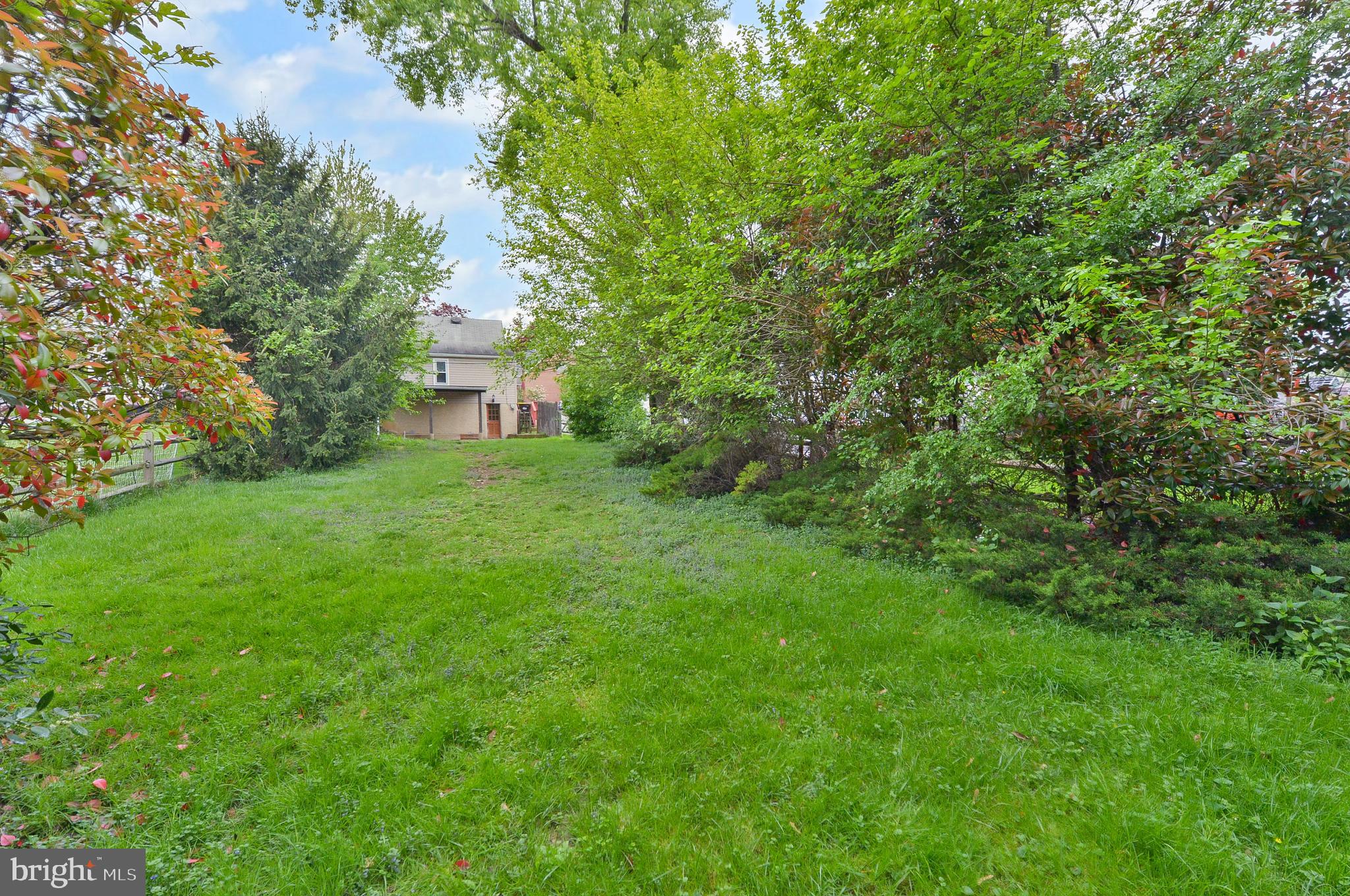 909 Old Lancaster Rd