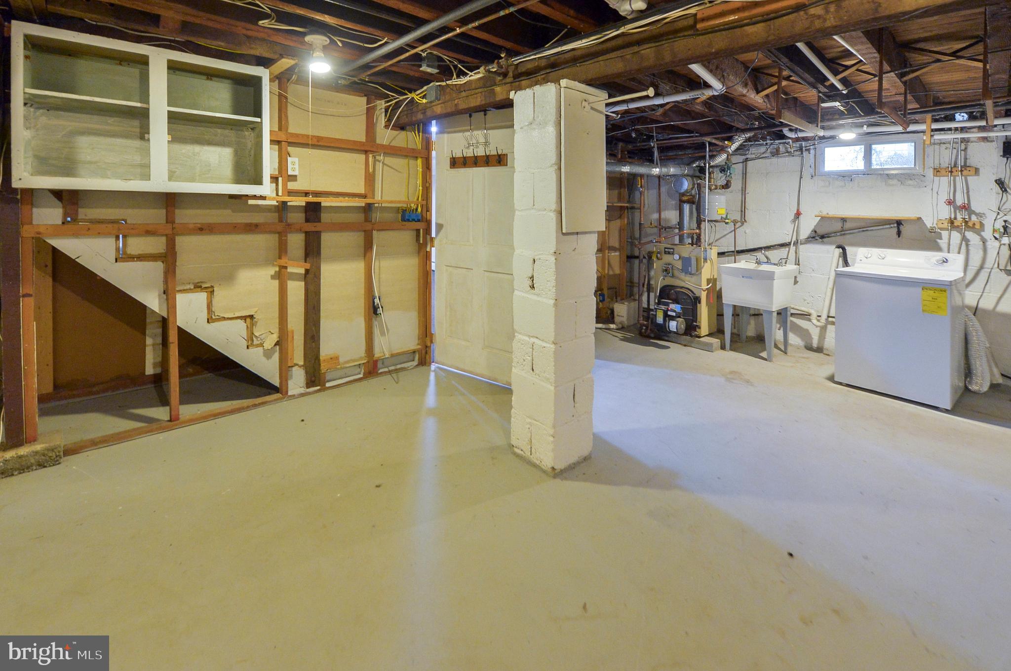 909 Old Lancaster Rd