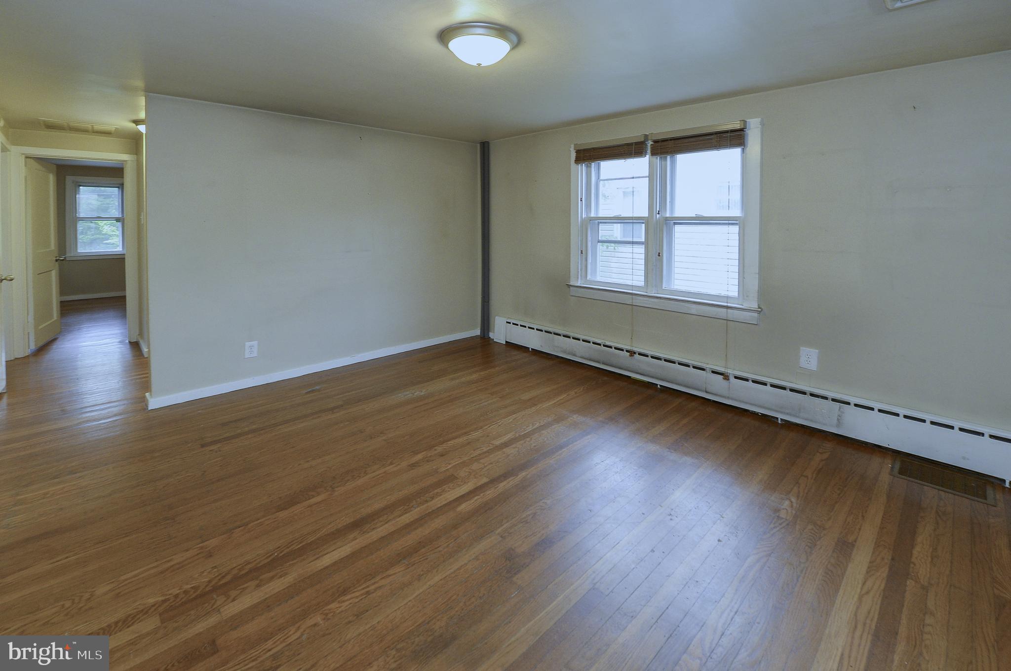 909 Old Lancaster Rd