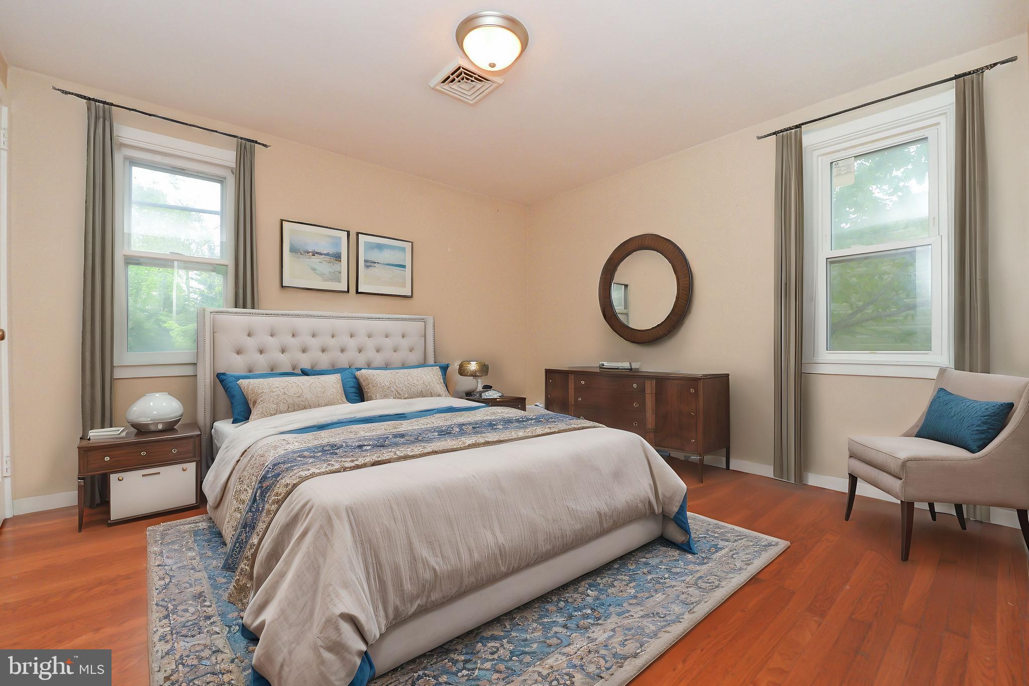 909 Old Lancaster Rd