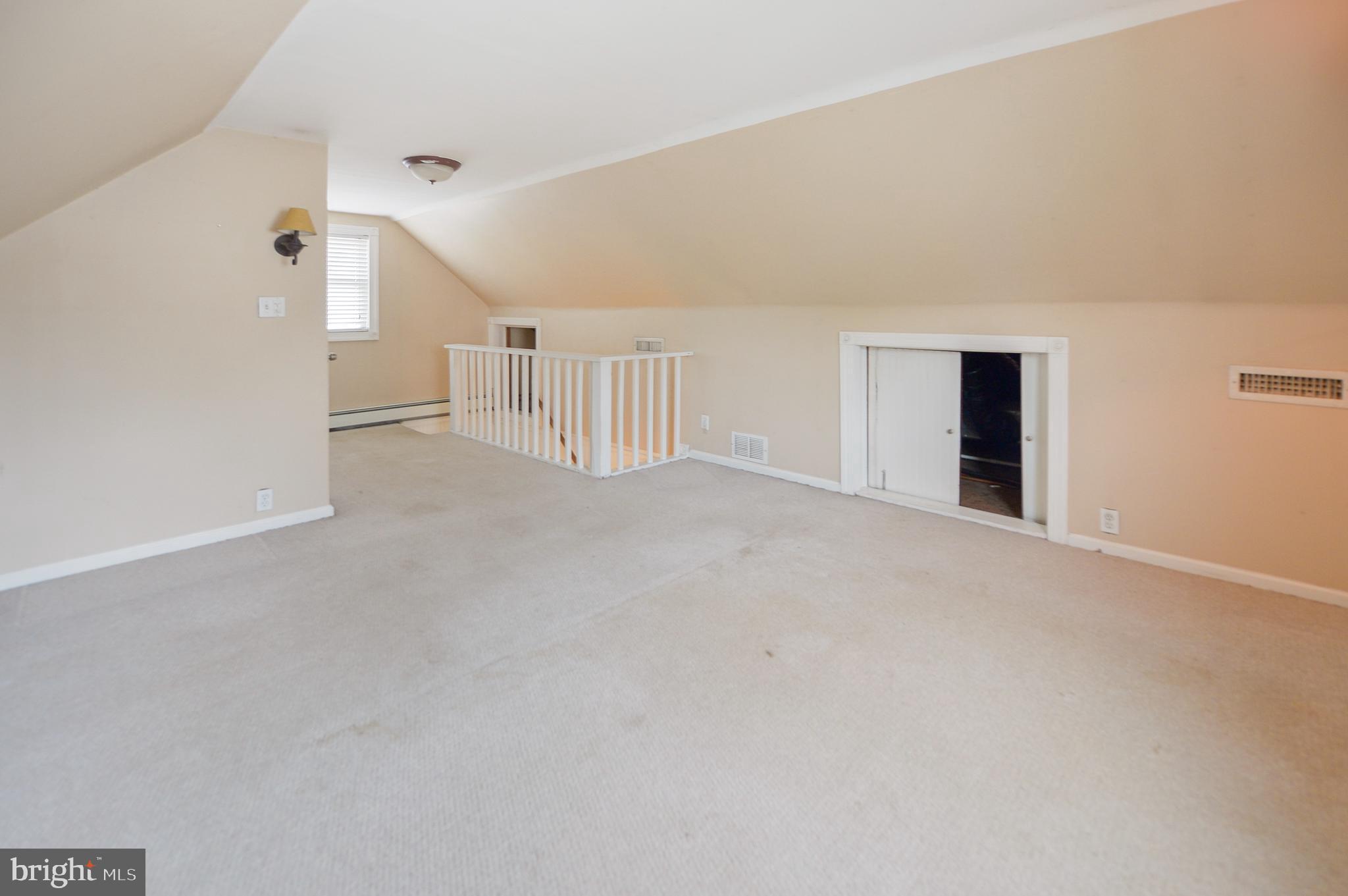 909 Old Lancaster Rd