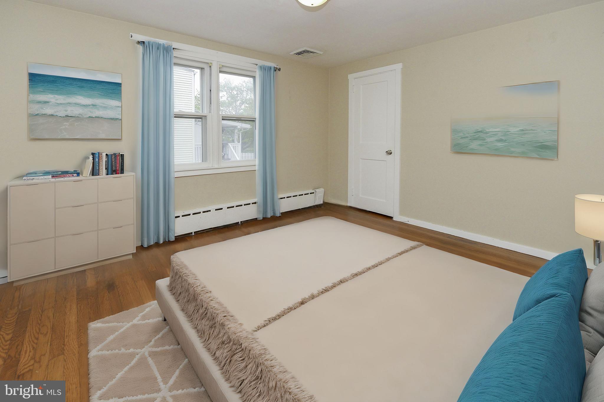 909 Old Lancaster Rd