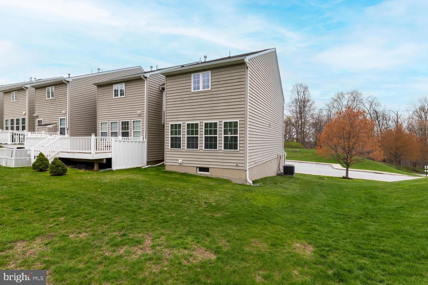 210 Tall Trees Cir