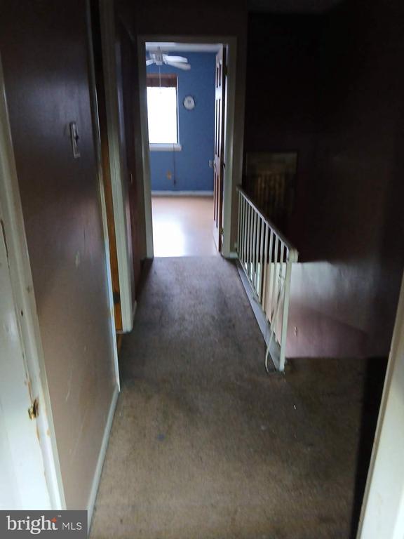 453 SUMMIT HOUSE 453