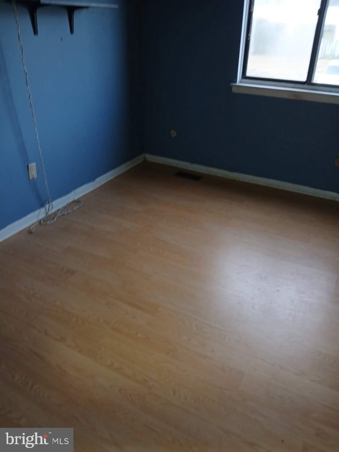 453 SUMMIT HOUSE 453