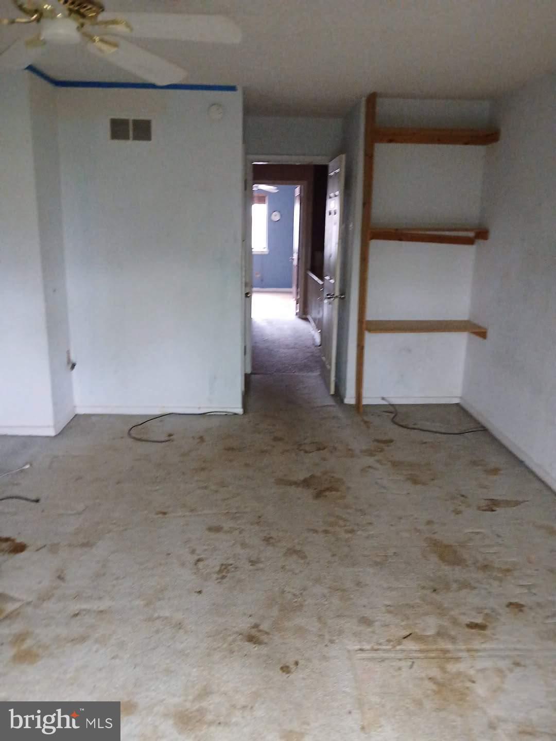 453 SUMMIT HOUSE 453