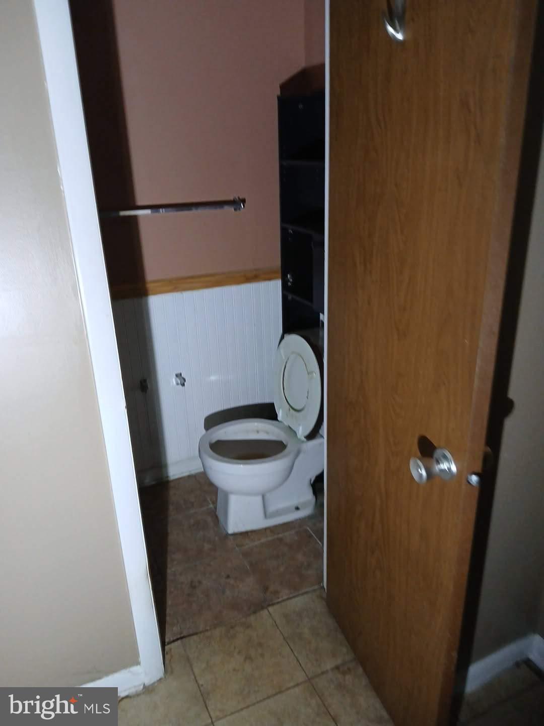 453 SUMMIT HOUSE 453