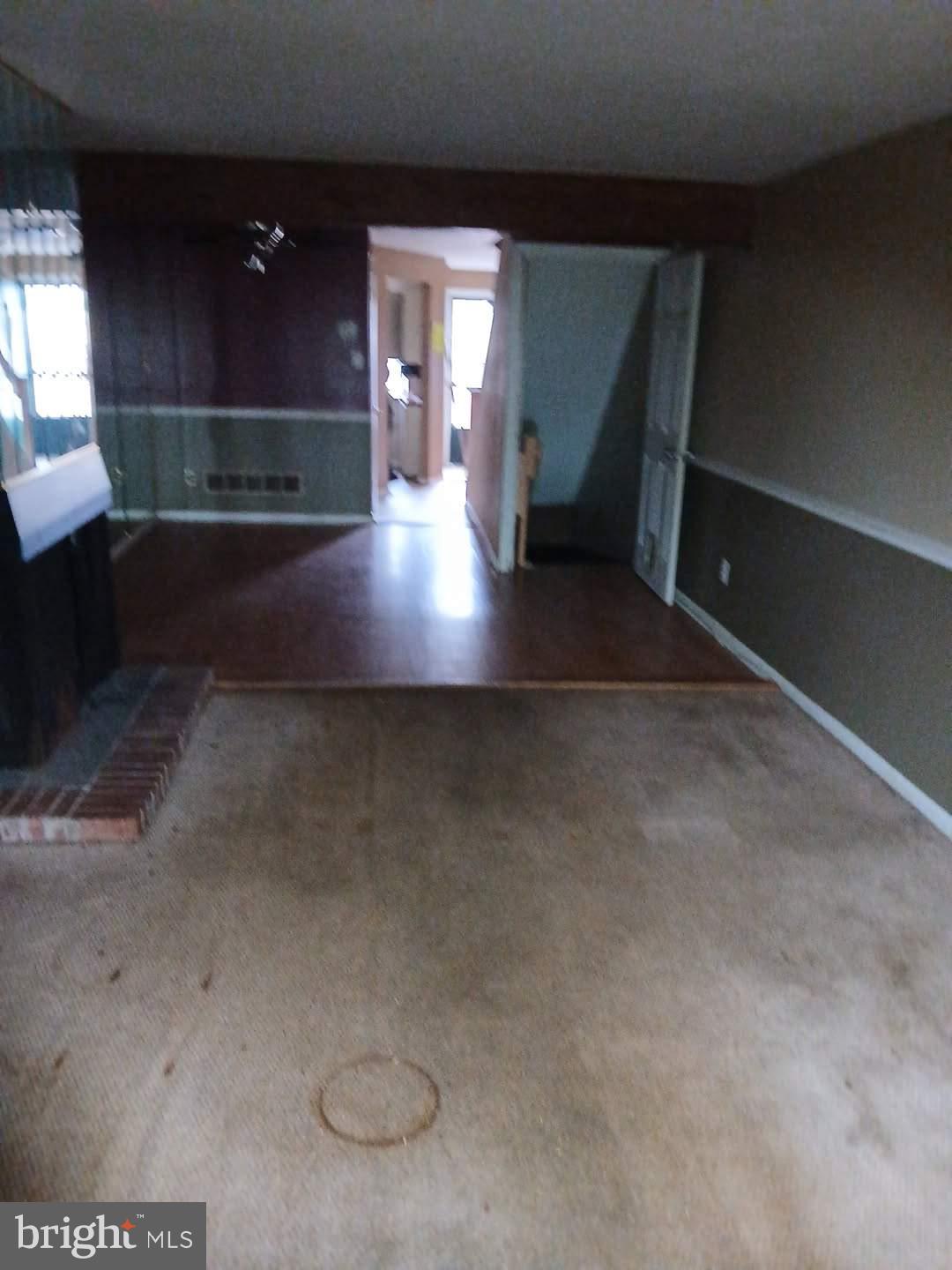 453 SUMMIT HOUSE 453